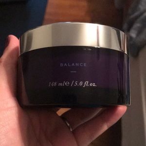 Monat hydrating mask